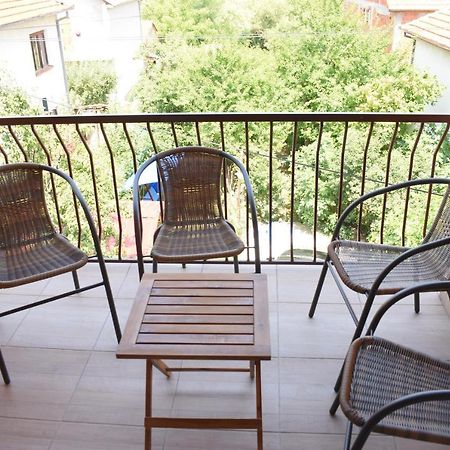 Apartments Holiday Вране Экстерьер фото