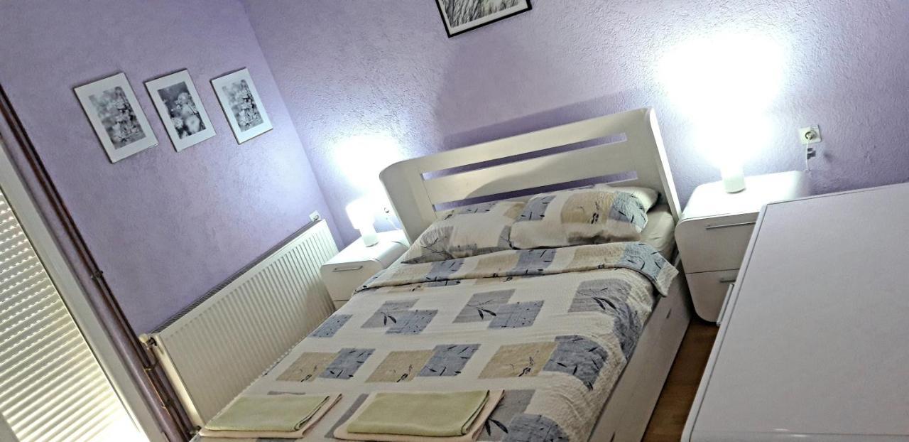 Apartments Holiday Вране Экстерьер фото