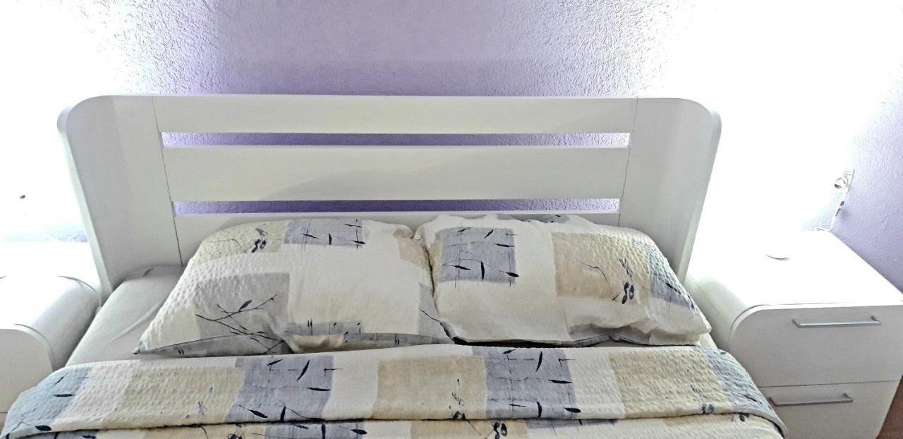 Apartments Holiday Вране Экстерьер фото