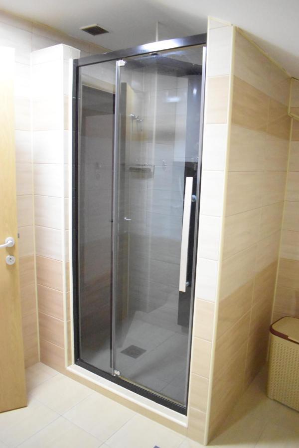 Apartments Holiday Вране Экстерьер фото
