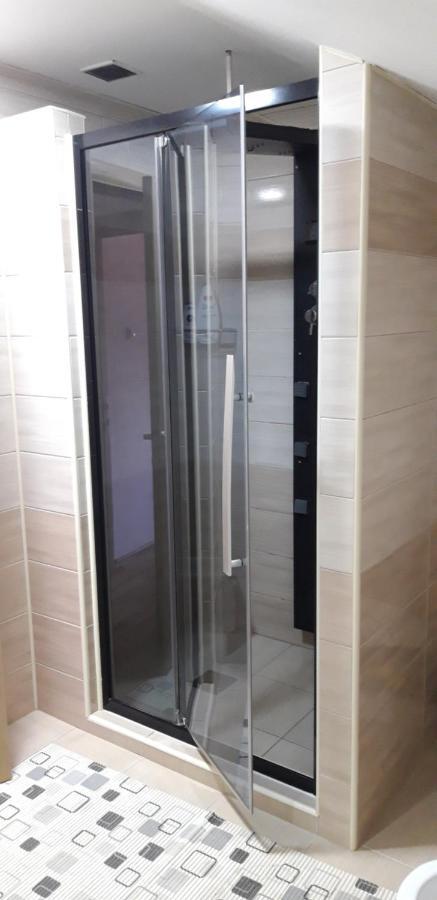 Apartments Holiday Вране Экстерьер фото